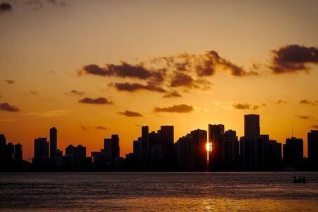 شقة Heart Of Downtown Miami Studio Pool & Gym المظهر الخارجي الصورة